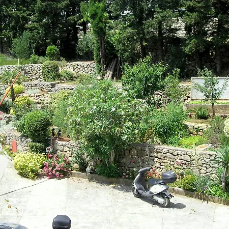 Apartmani Iskra Krk Town Exterior photo